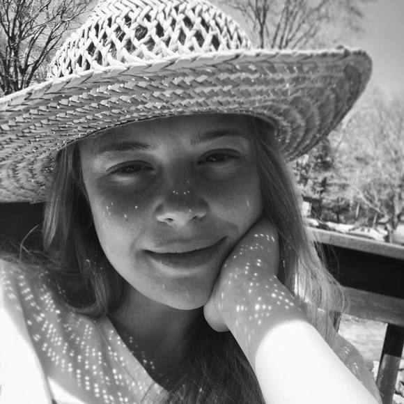 Meet your Posher, Grace - Picture 1 of 1